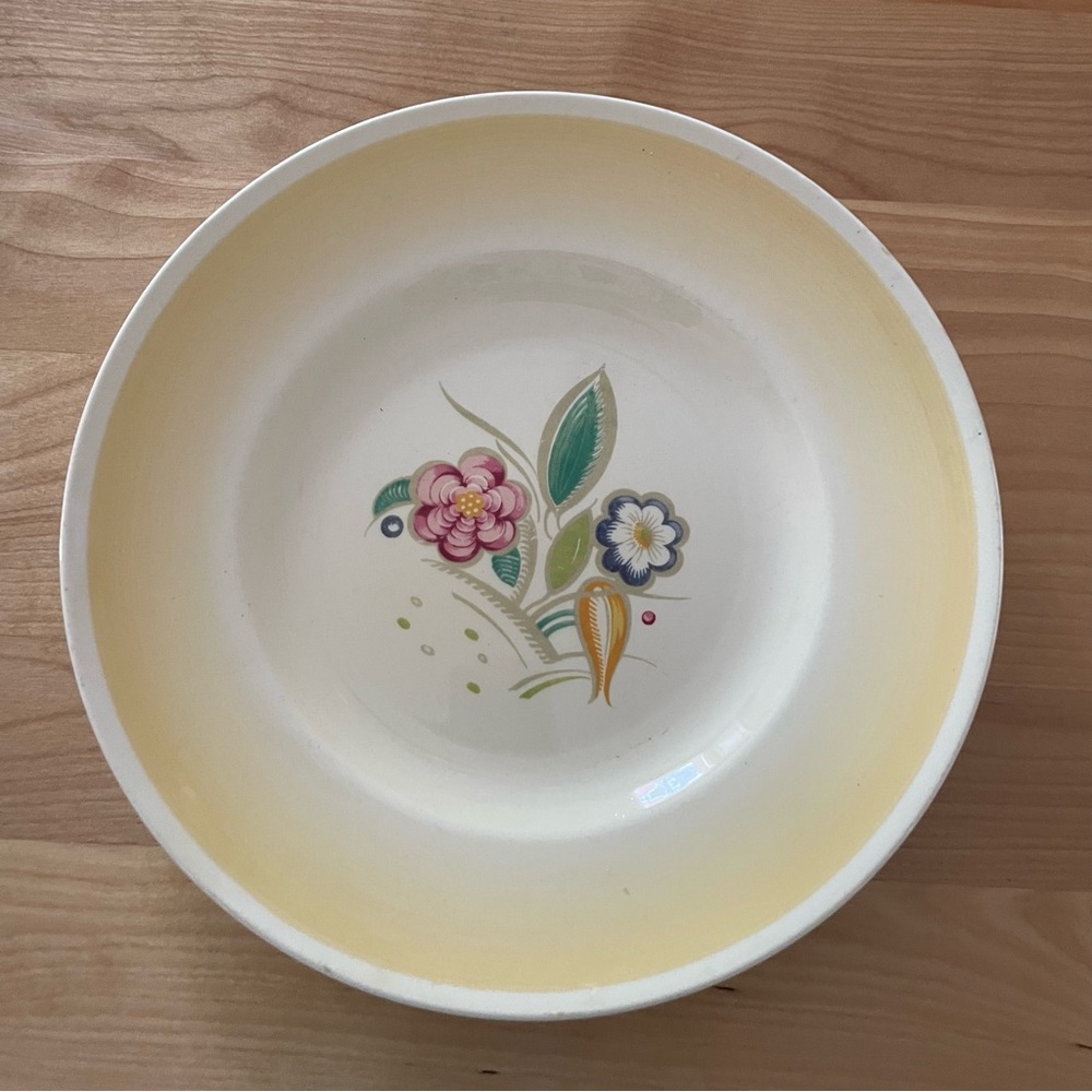 Beautiful Art Deco Floral Patterned Ceramic plate by Susie Cooper England 10 in